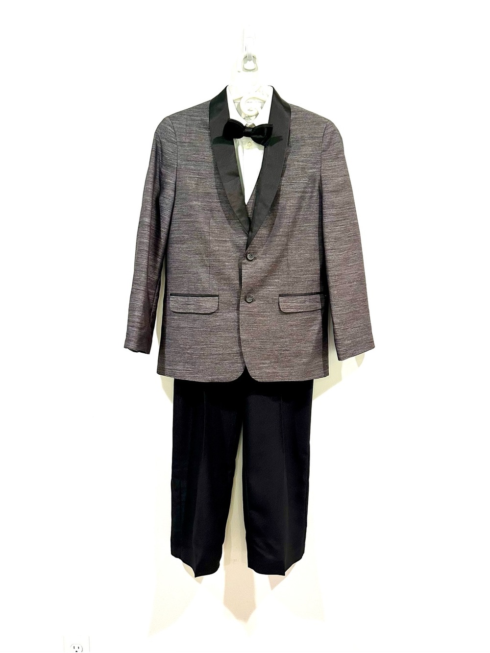 Young Kings Steve Harvey Boys 3PC Suit Size 16 Reg Jacket Vest Pants Formal